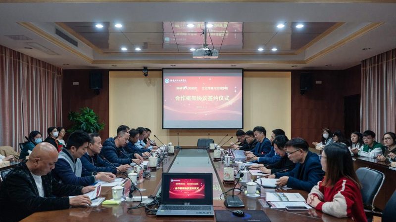成都传媒公司的收费标准通常由以下几部分构成：